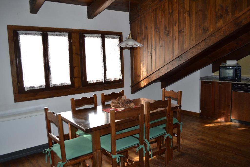 Apartamentos Linsoles Eriste Habitación foto